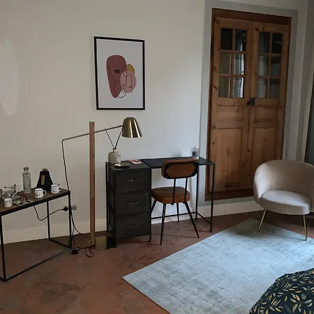 La Maison D'hélios Couette-café 3*