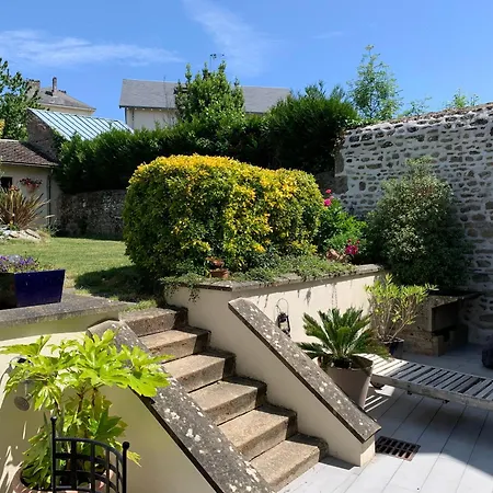 Bed & Breakfast La Maison D'helios Alencon