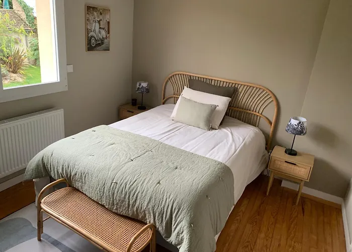 La Maison D'helios Nocleg ze śniadaniem Alençon